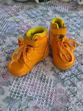 Vintage Baby Reebok 80s Yellow Orange Kids Shoes